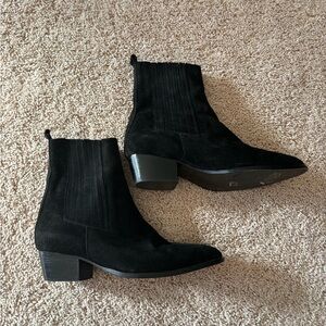 Prune Argentina Women’s Suede Ankle Boot